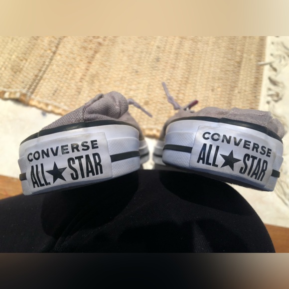 CONVERSE All Star ladies sz 7. Look new elastic at back for fit. - Picture 4 of 6